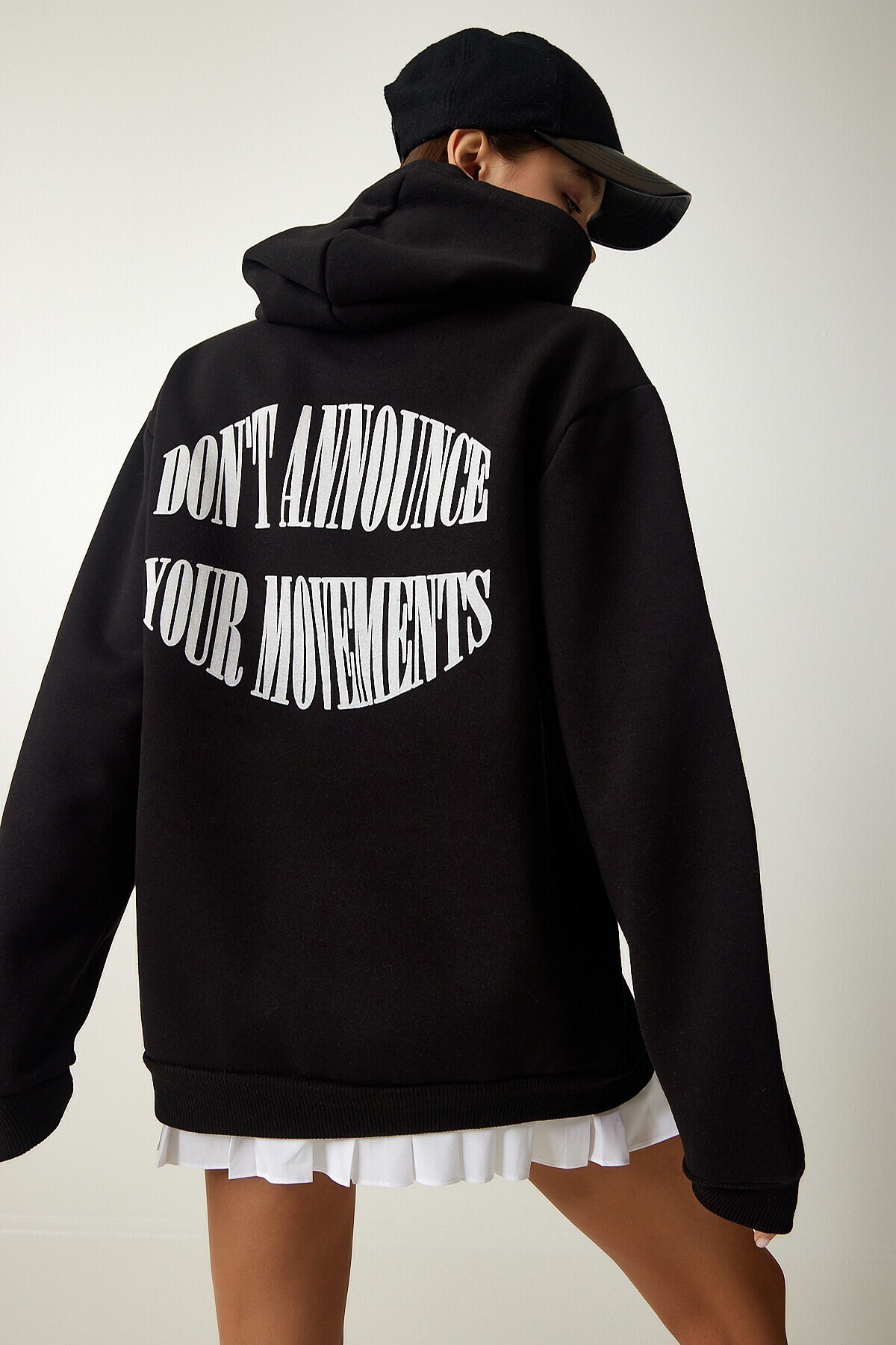 Kapüşonlu Şardonlu Baskılı Sweatshirt SİYAH LOW0032