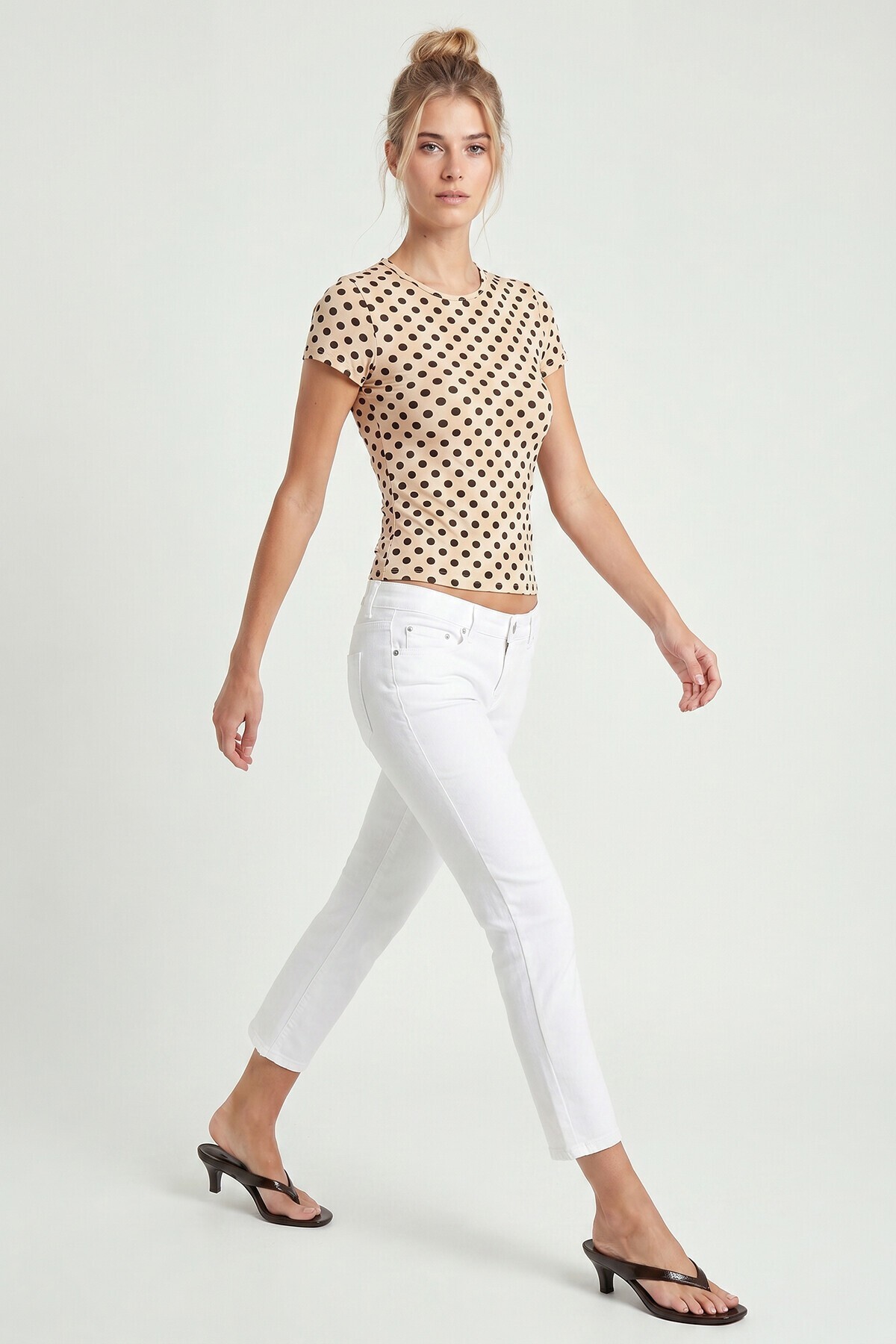 Puantiye Desenli Polyamid T-shirt KREM LZV0083