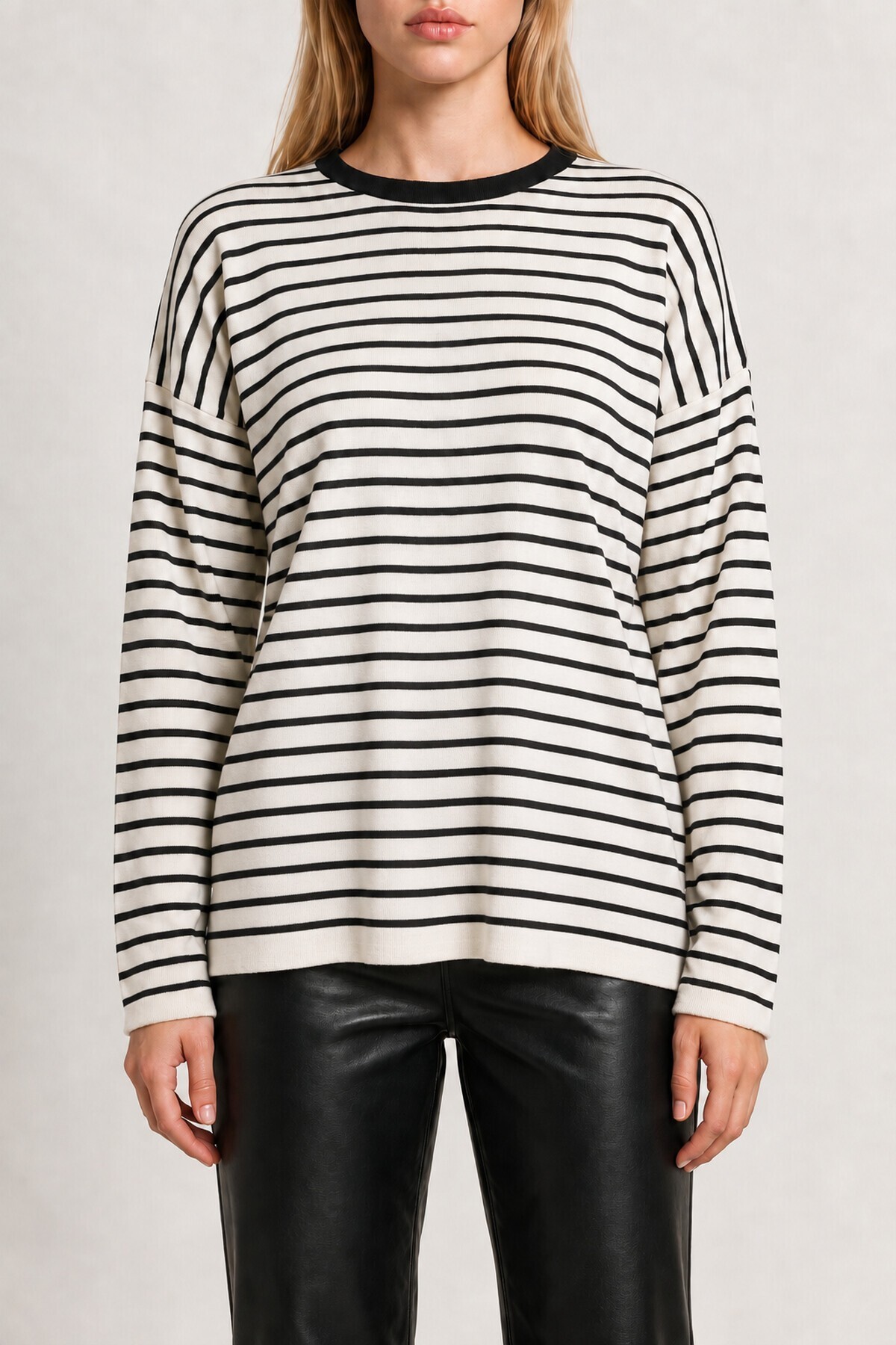 Oversize Çizgili Mevsimlik Kazak 4446 EKRU SİYAH LKİ0077
