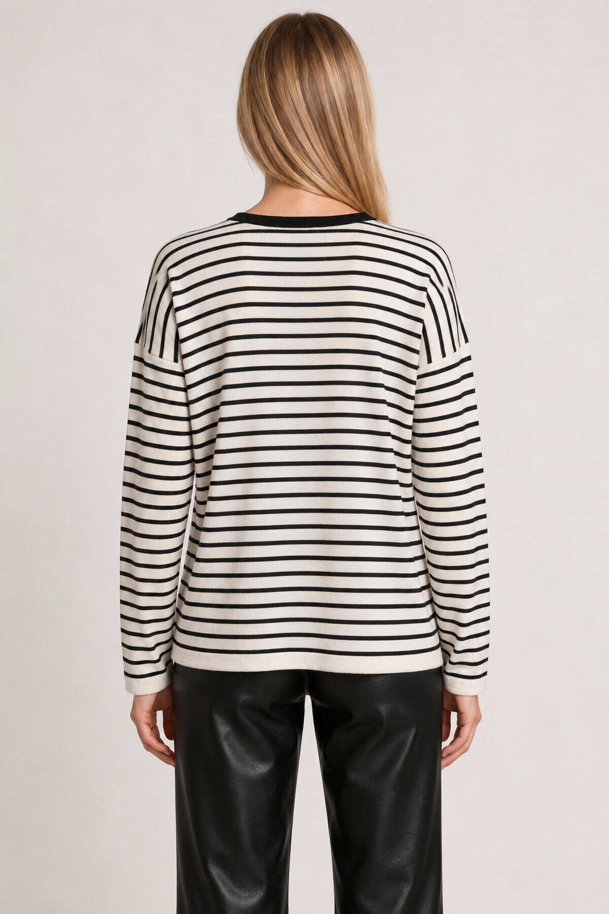 Oversize Çizgili Mevsimlik Kazak 4446 EKRU SİYAH LKİ0077