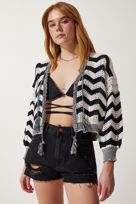 ÇİZGİLİ AJURLU MEVSİMLİK TRİKO HIRKA