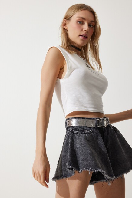 PÜSKÜLLÜ MİNİ DENİM ŞORT