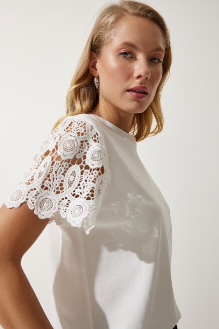 GÜPÜR KOLLU ÖRME BLUZ