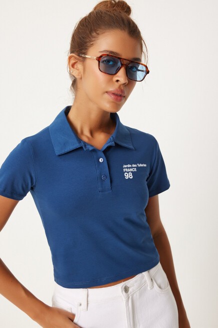 Polo Yaka Baskılı Crop Örme T-shirt LACİVERT LAN0009
