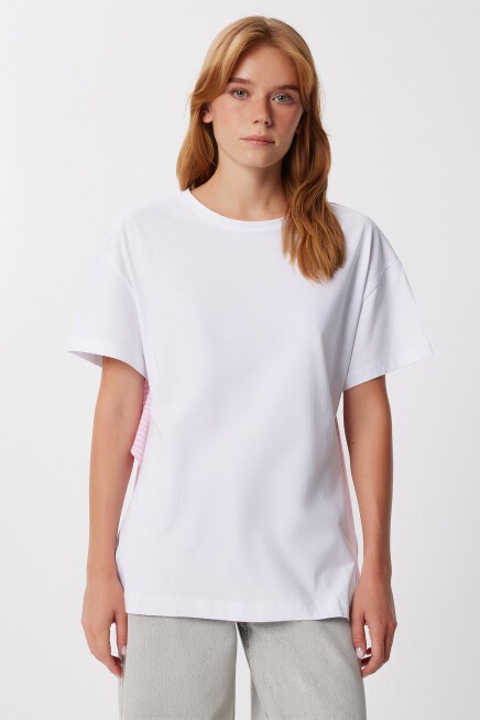 Çizgili Bağlama Detaylı Örme T-shirt BEYAZ PEMBE LFZ0004