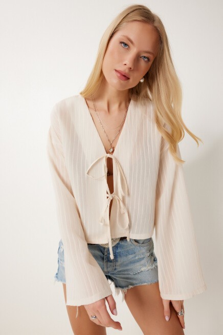 Çizgili Bağlama Detaylı Örme Bluz KREM LRG0020