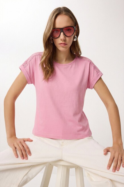 Güpür Detaylı Viskon T-shirt PEMBE LRN0006
