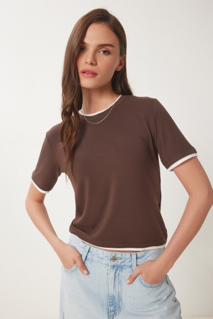 Kontrast Şerit Detaylı Örme T-shirt KAHVERENGİ KEMİK LUS0111