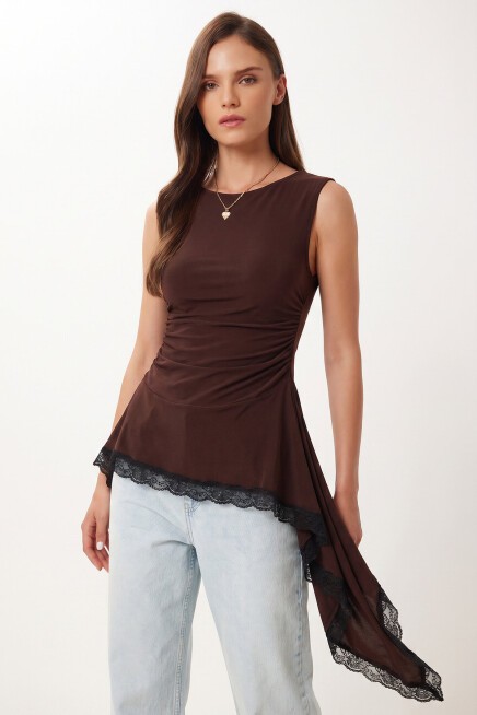 Asimetrik Dantelli Sandy Bluz KAHVERENGİ LZV0069