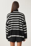 Balıkçı Yaka Oversize Çizgili Triko Kazak KEMİK SİYAH LBV0021