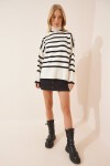 Balıkçı Yaka Oversize Çizgili Triko Kazak SİYAH KEMİK LBV0021