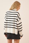 Balıkçı Yaka Oversize Çizgili Triko Kazak SİYAH KEMİK LBV0021