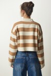 Şık Düğmeli Yaka Çizgili Crop Triko Kazak KREM BİSKÜVİ LBV0020