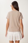 Çiçek Nakış İşlemeli Örme T-shirt BEJ LCR0070