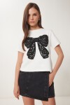 Güpür Fiyonk Nakışlı Örme T-shirt KEMİK LCR0065