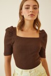 Kare Yaka Fitilli Crop Bluz KAHVERENGİ LGT0011