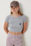 Ayıcık Nakışlı Fitilli Örme Crop T-shirt GRİ LZH0015