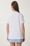 Yıldız Armalı Nakışlı Örme T-shirt BEYAZ LMP0008