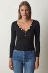 Düğmeli Yaka Fitilli Crop Örme Bluz SİYAH LLD0004