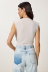 Anvelop Yaka Vatkalı Çıtçıtlı Bluz BEJ LZH0001